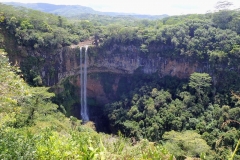 Ile Maurice, cascades de Chamarel, terres aux 7 couleurs
