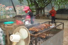 Vietnam, brochettes street food