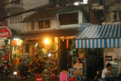 Vietnam, rue de nuit