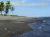 INDONESIE, Tanah Lot - Gilimanuk - plage de sable noir entre tanah lot et gilimanuk sur l'ile de bali, en indonsie. les plages de bali ne sont pas paradisiaques, mais l'eau est chaude !.