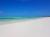 TANZANIE, Jambiani Zanzibar - voici le plus beau lagon de zanzibar. il se situe à jambiani sur la côte sud-est de zanzibar. le sable est tellement blanc qu'il donne des couleurs différentes de verts et de bleus à chaque heure de la journée. en effet, les marées apportent plus ou moins d'eau faisant varier ainsi la profondeur de l'océan indien et donc aussi la couleur du lagon en permanence. c'est juste magnifique !.