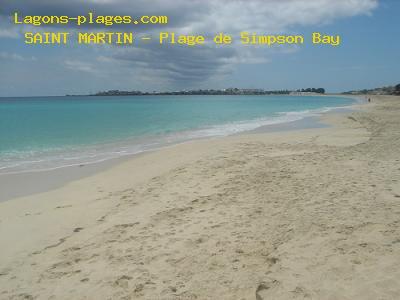 Plage de saint martin  Plage de Simpson Bay sans touristes