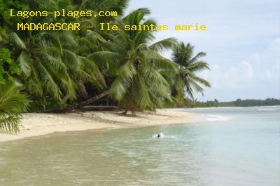 Plage de madagascar  Ile saintes marie