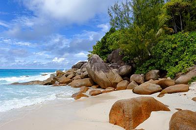 Plage des SEYCHELLES  Pralin Anse Georgette