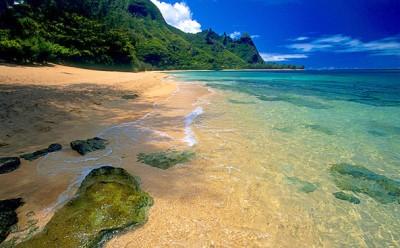 Plage des usa à Hawaï Kauai plage de Aka Makua
