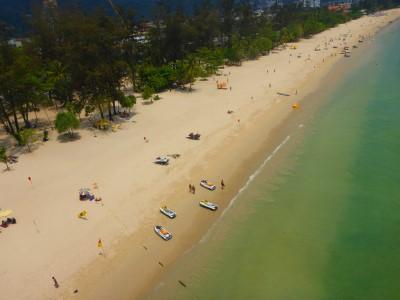 Plage de la THAILANDE  Survol de la plage de Patong