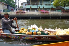 Thaïlande, Bangkok, bateau sur les klongs du fleuve Chao Phraya