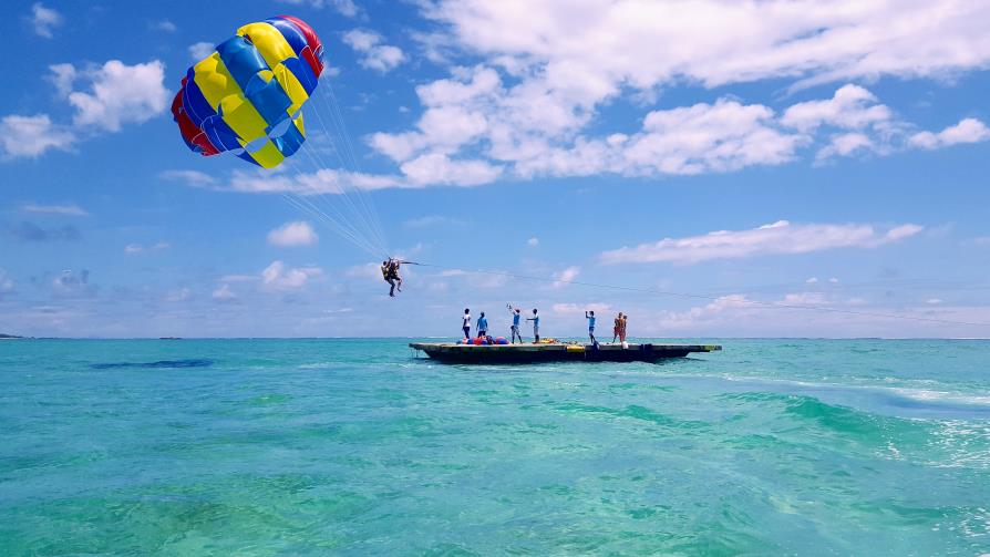 Ile aux cerfs parachute ascensionnel