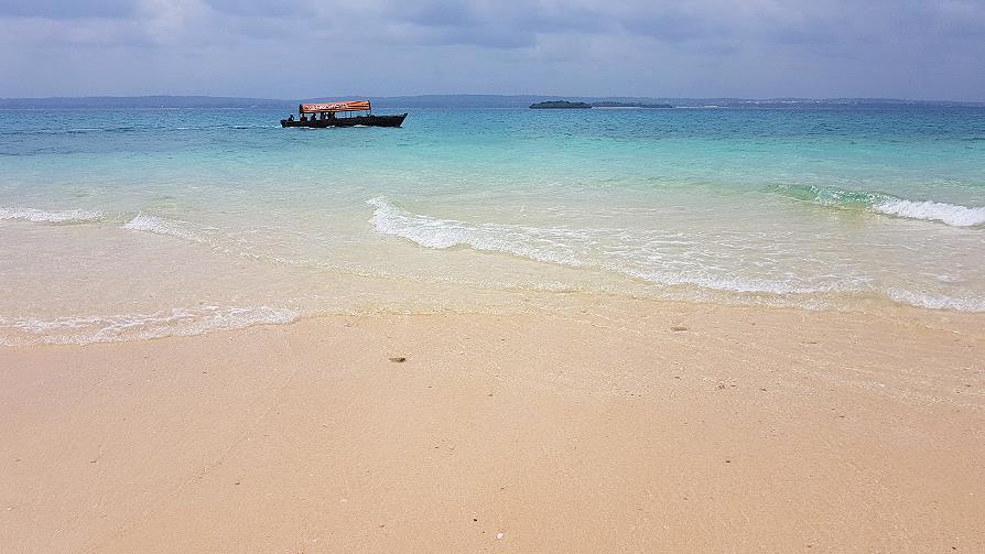 Zanzibar plage Prison island