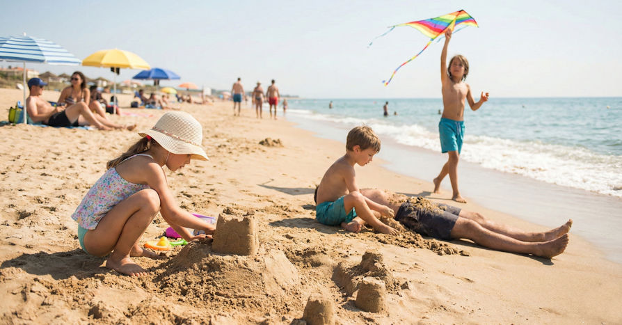 Enfants à la plage