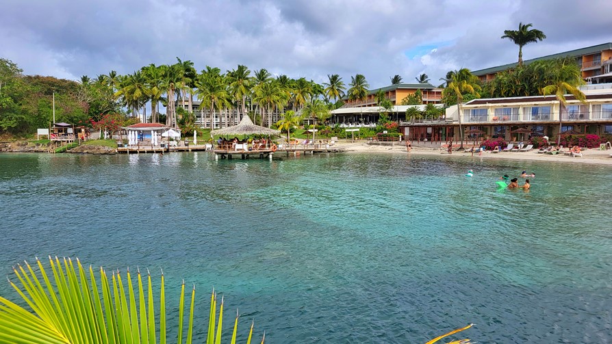Martinique, plage de l'hôtel Le Bakoua