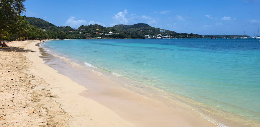 Martinique, plage municipale de Sainte-Anne