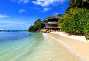 Cerf island - Plage Takamaka beach