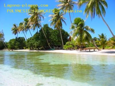 Plage de la polynesie franÇaise à Huahiné la sauvage