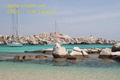 Plage de la corse à Iles Lavezzi