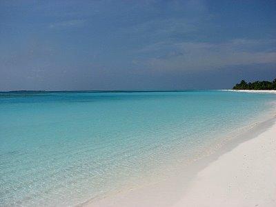 Plage des maldives à Kuredu - Atoll Lhaviyani