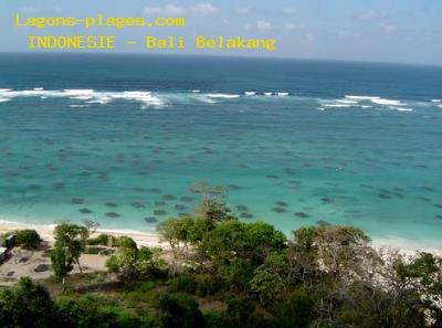 Plage de L' indonesie à Bali Belakang