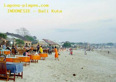 Plage de L' indonesie à Bali Kuta