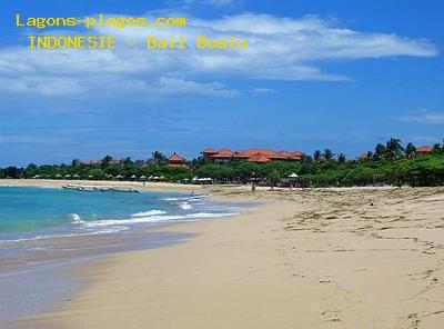 Plage de L' indonesie à Bali Bualu