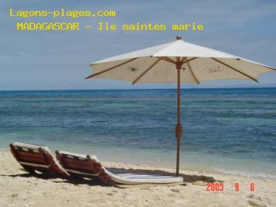 Plage de madagascar à Ile saintes marie