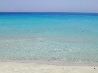 Plage de la sardaigne à Baie de Zafferano