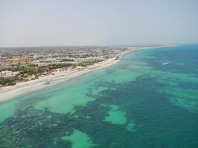 Plage de la tunisie à Djerba, eau turquoise