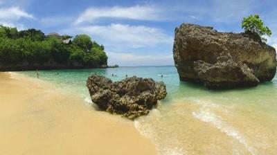 Plage de L' indonesie à Bali Padang Padang beach