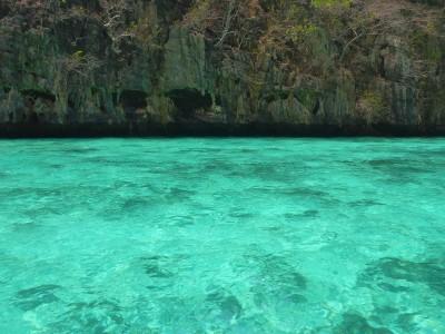Plage de la thailande à Koh Phi Phi Pileh cove